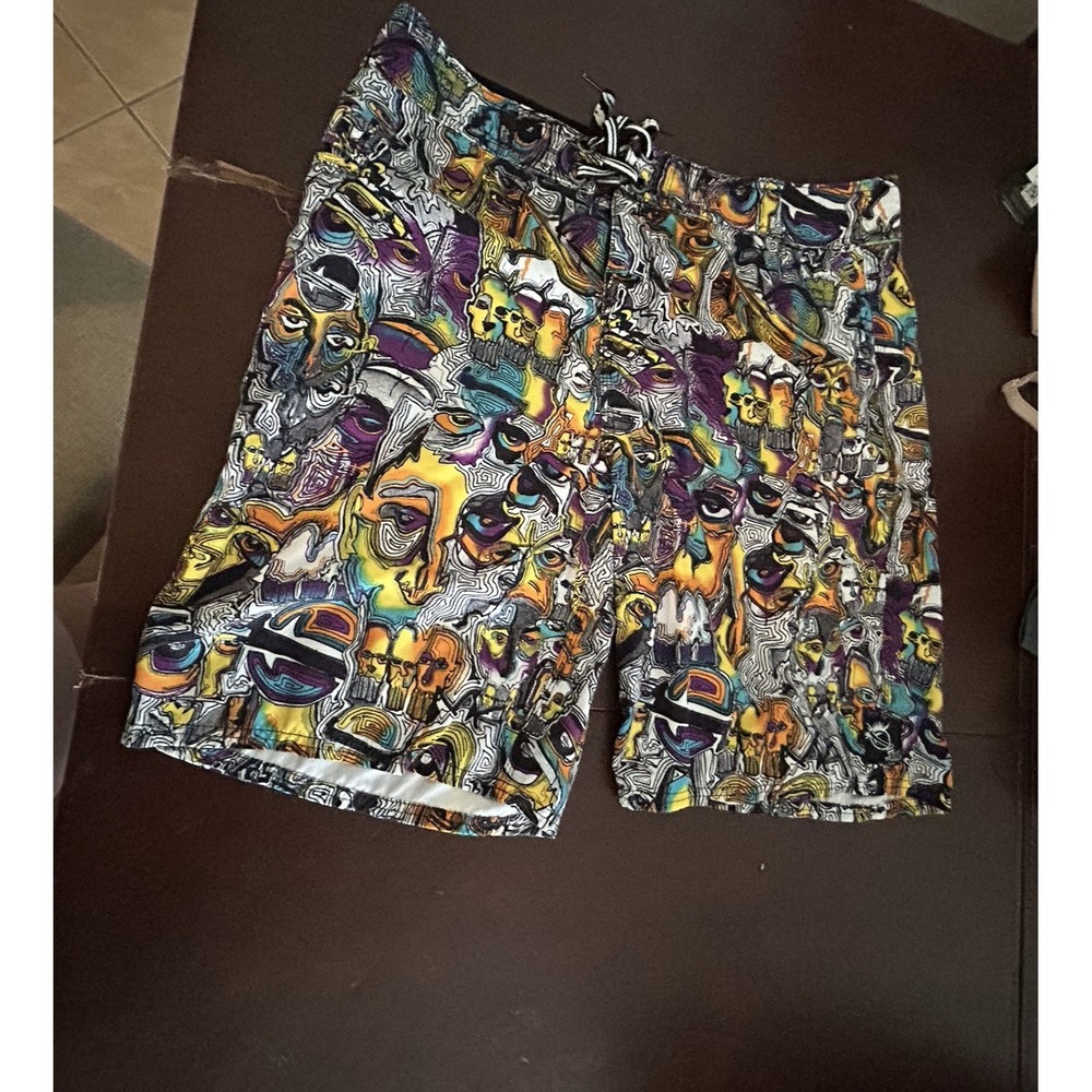 Lost Mayhem  Graffiti  Men's Board Shorts Size 38 Multicolor Faces Abstract